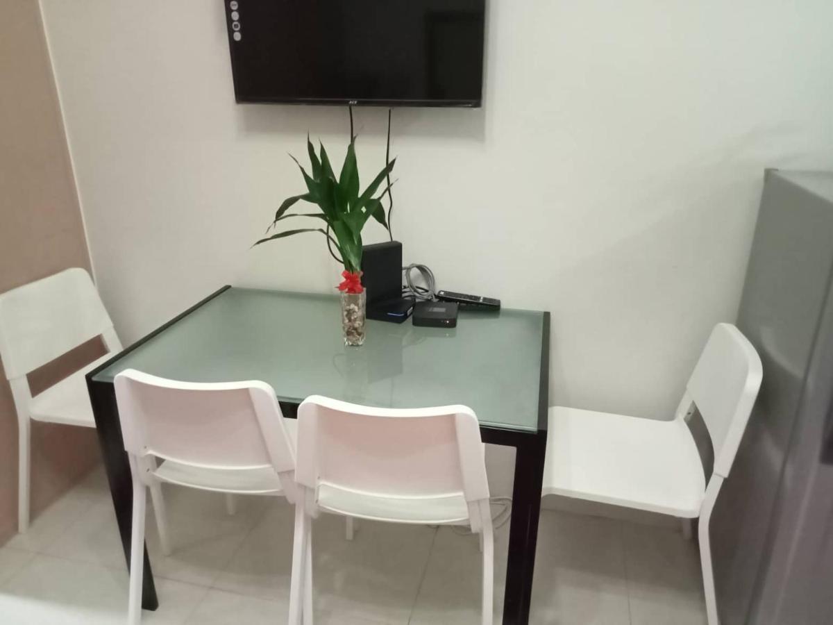 Affordable Condotel Near Manila Airport エクステリア 写真
