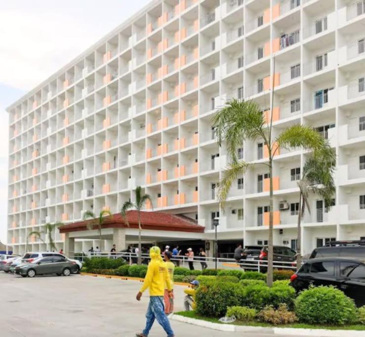 Affordable Condotel Near Manila Airport エクステリア 写真