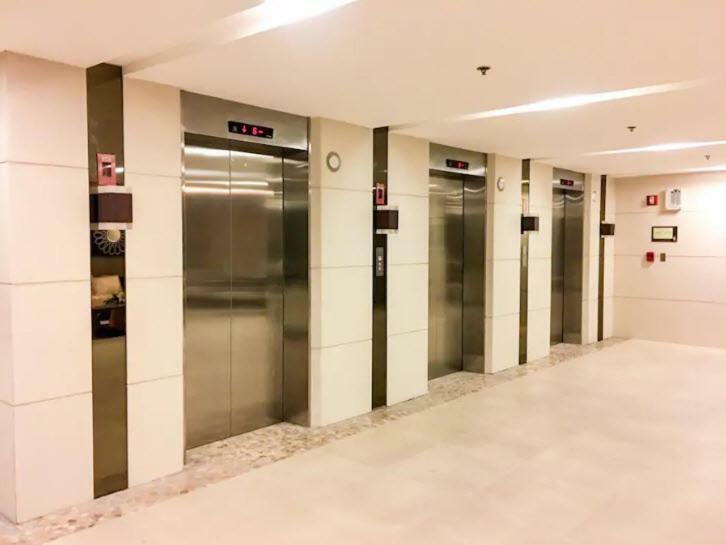 Affordable Condotel Near Manila Airport エクステリア 写真